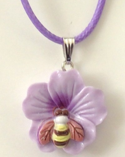Flower bee pendant - flower,
