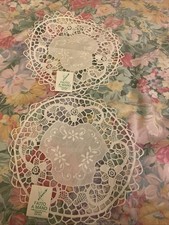 2 x White Linen Lace Doilies