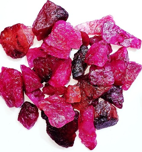 Natural red beryl rough ct - natural,