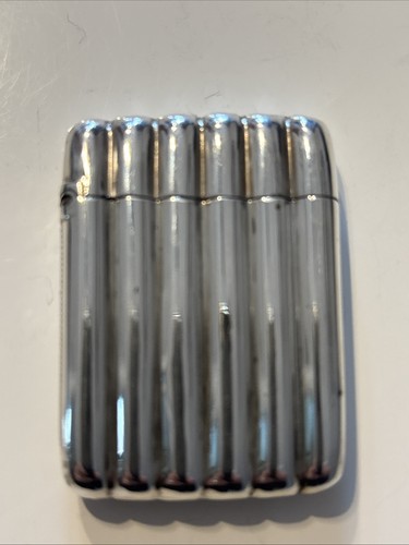 Rare silver fluted vesta case - rare,