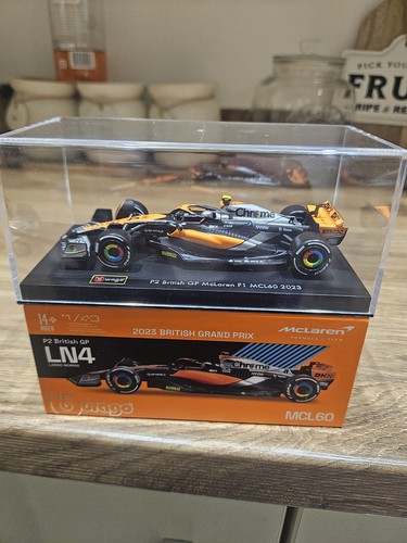 Burago mclaren mcl60 - burago,