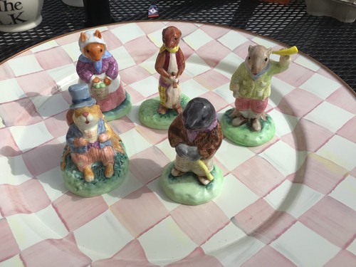Wedgewood oakapple figures - wedgewood,