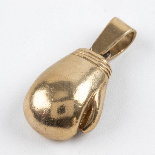 Lovely 9ct gold - lovely, glove