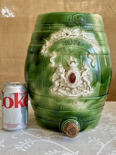 Majolica style ceramic - majolica,