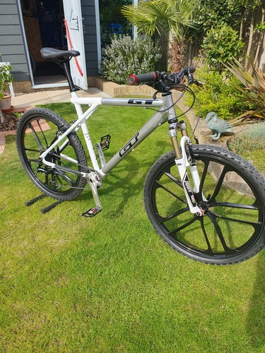 Vintage mountain bike - vintage, gt