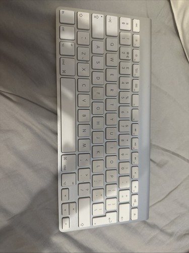 Apple magic keyboard british - magic,