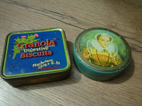 Biscuit sample tin granola - 2,