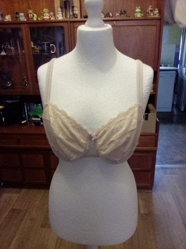 Ladies 40c pale pink - 40c,