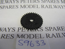 Hornby S9633 USED Ringfield 3 Pole Motor 33T Gear x1