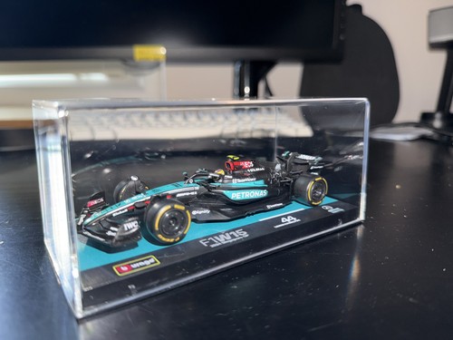 Bburago mercedes w15 44 - mercedes,