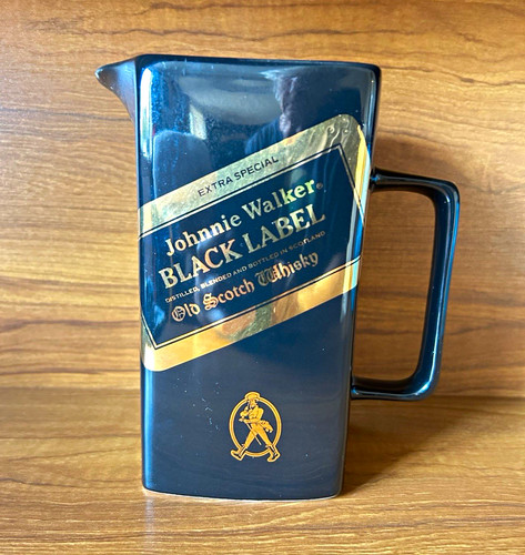 Johnnie walker black label - johnnie,