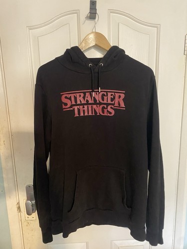 Stranger things black - stranger,