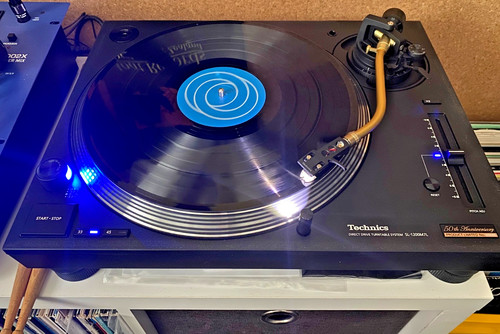 Technics 1200m7l black and - sl-1200m7l,