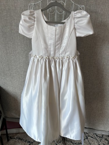 Tip top white satin - top,