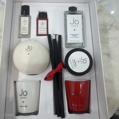 Loves home pamper - at, pamper/