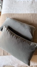 Oka 2 x Plain Velvet