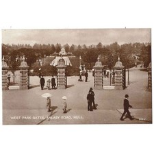 HULL West Park Gates, Anlaby