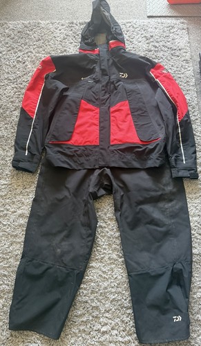 Halkon hunt daiwa - daiwa, red