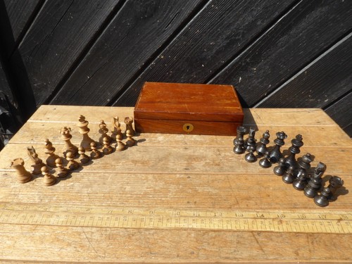 Antique chess set - set, in
