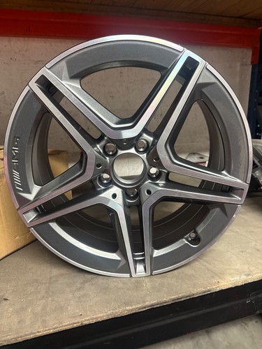 Genuine mercedes c class - mercedes, b