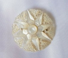 Brooch ~ Mother of Pearl ~