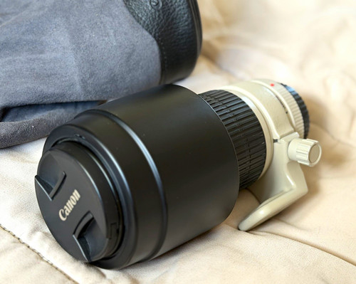 Canon 200mm 4l is - f/4l,
