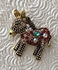 Donkey vintage style brooch