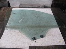 RENAULT TWINGO MK3 2015 5 DOOR OSF DRIVER SIDE FRONT DOOR WINDOW GLASS