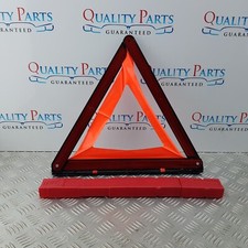 AUDI Q3 EMERGENCY WARNING