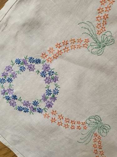 Large vintage linen tablecloth - large,