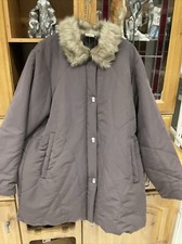 Ladies Claire Neuville Coat Size 14-16 