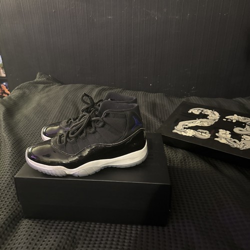 Jordan retro space jam - 11,