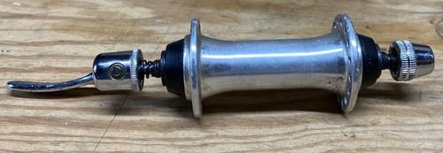 Quando 32h front hub - , with