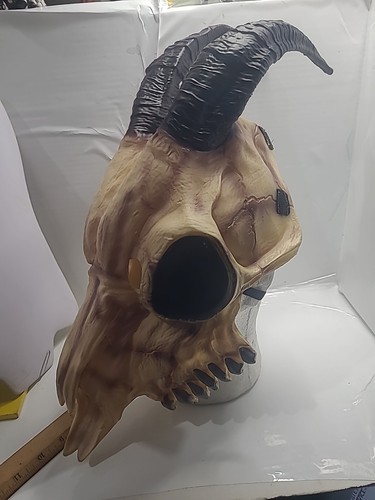 Halloween goat skull scary - halloween,