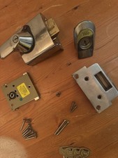 YALE CHROME Security Night Latch Lock, Chrome - 60mm Backset