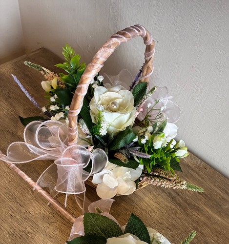 Bridesmaid basket flowers - bridesmaid,