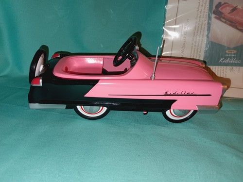 Kiddie car classic scale model - scale,