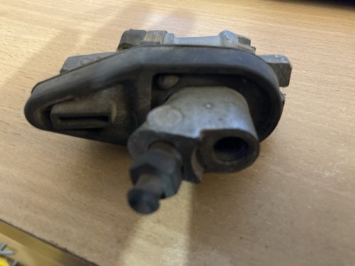 Girling brake cylinder part - girling,