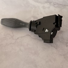 Ford Fiesta turn signal and