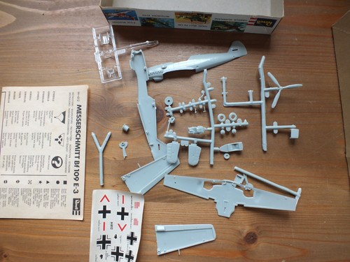 Revell model kits 72 - model, 1/72