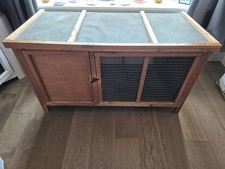 Rabbit Hutch, Rabbit Run & Accessories / Toys