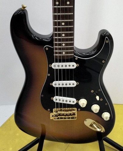 Stratocaster - (fender,