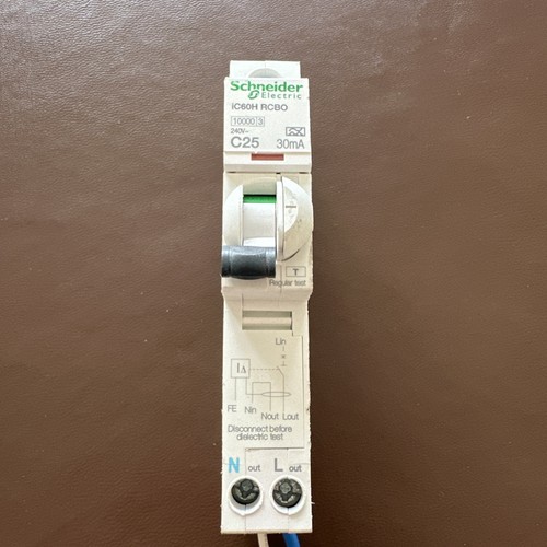 Schneider acti9 ic60h c25 amp - schneider,