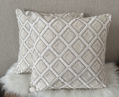 Set beautiful embroidered - beautiful,