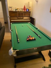 Foldable snooker pool table