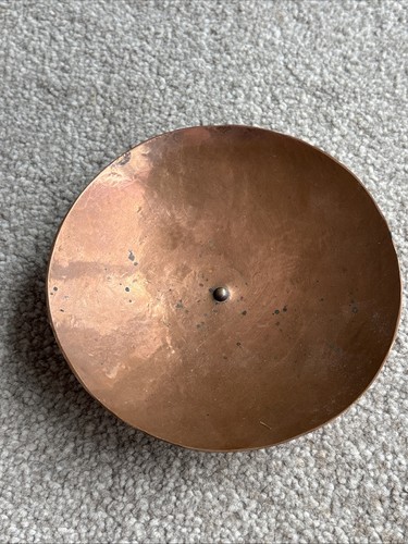 Copper dish hand beaten with - beaten,,