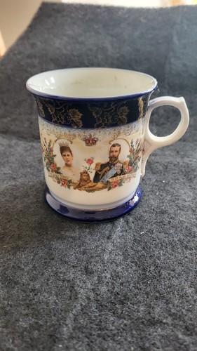 George commemorative mug - v,