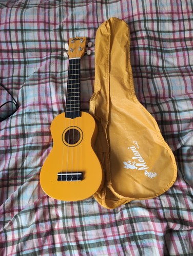 Malani yello ukelele - malani,