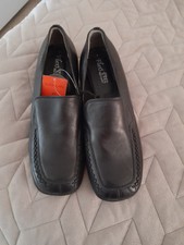 Black leather flexi feet shoes size 7 bnwt