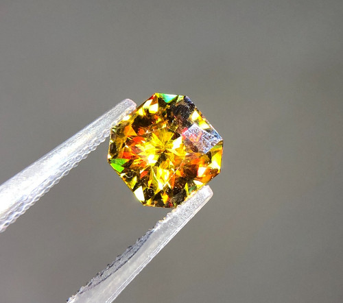 Carat natural full fire - 1.70,